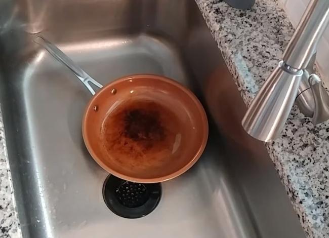 Clean Burn Marks from Ceramic Frying Pan