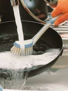 Easy cleaning process Of Scanpan
