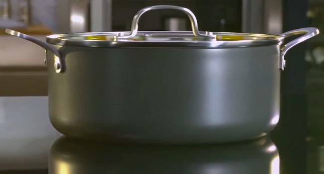 Hard-Anodized Cookware Safe for the Birds